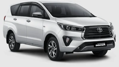 mobil innova lawas diesel dari toyota