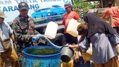 Empat Kecamatan di Karawang Dilanda Kekeringan, Kodim 0604 Kirim Air Bersih