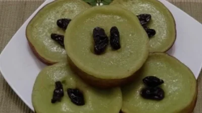 Resep Kue Lumpur Pandan Pisang Manis, Segar, dan Lezat