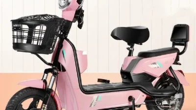 Edisi Terbatas! Sepeda Listrik Warna Pink, Spesifikasi Canggih dan Keren Saat Berkendara Di Jalan