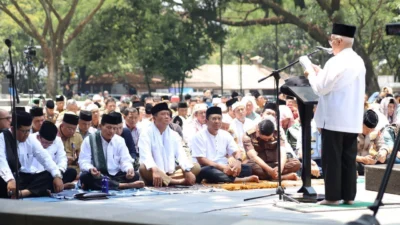 Kekeringan dan Tak Kunjung Hujan, Tedy Rusmawan, Forkopimda, dan ASN Kota Bandung Salat Istisqa