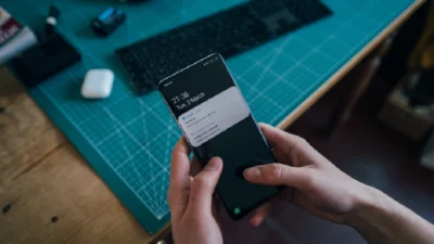 Cara Reset Hp Samsung yang Terkunci Pin, foto via Unsplash-Jonas Leupe