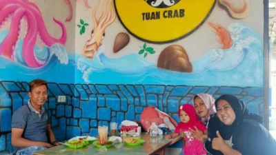 Mencicipi Kuliner Seafood Tumpah di Pantura Ala Kedai Tuan Crab