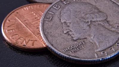 Coins Quarters Worth Money (Image From: Pexels/Jeff Weese)