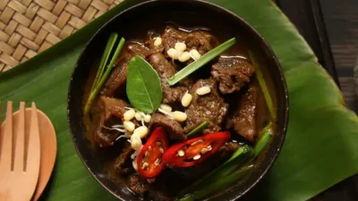 Resep Rawon Daging Sapi yang Enak dan Gurih, Rekomendasi Masakan Dirumah!