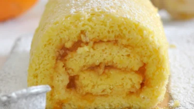 Bolu Gulung Jeruk (Image From: Cooking with Manuela)