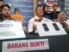 Perempuan Bandar Judi Togel Online asal Lemahabang Kembali Diringkus