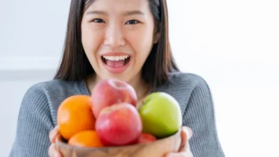 Yuk Konsumsi 6 Buah untuk Melancarkan Pencernaan Biar Gak Ganggu Lagi Aktivitas Harian Kamu (image from Freepik lifestylememory)