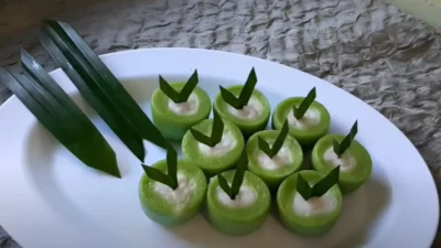 Bikin Cemilan Lewat Resep Kue Nona Manis Pandan yang Legit dan Lembut (image from screenshot Youtube atha naufal)