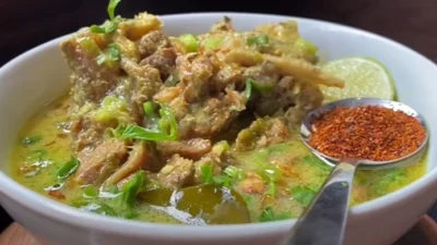 Resep Empal Gentong Khas Cirebon, Dijamin Rasanya Lezat 100 Persen Dilengkapi Bumbu Rahasia (image from screenshot Youtube cheche kitchen)