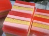 Resep Puding Busa Cake, Perpaduan Bolu dan Agar-Agar yang Unik dan Menarik (image from screenshot Youtube vlia cooking)