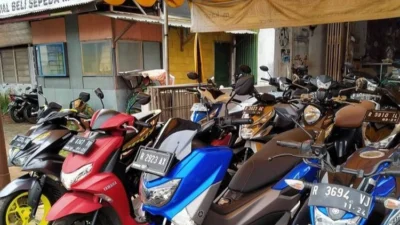 Kredit Motor Bekas Vario 160 DP Murah Langsung Bawa Pulang Ke Rumah!