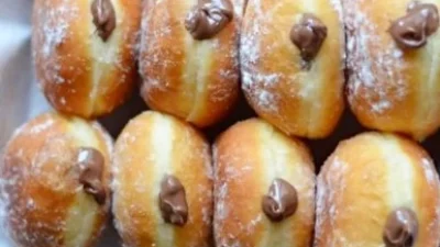 Resep Donat Isi Coklat yang Lumer Bnaget, Cocok Buat Temen Ngopi!