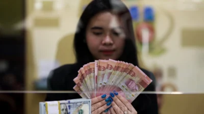 Rupiah Melemah Tipis di Tengah Kekhawatiran Inflasi AS