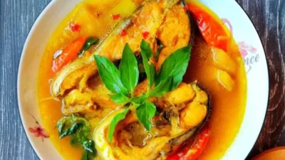 Resep Ikan Pindang yang Punya Rasa Asam Seger Bikin Ngiler, Cek Resep Lengkapnya Cuma Di SINI!