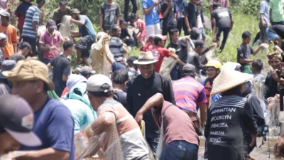 Festival 7 Sungai, Kang Jimat Banggakan Warga Cibuluh Tanjungsiang Subang dalam Gotong Royong