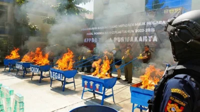 Musnahkan Jutaan Rokok dan Miras Ilegal, Bea Cukai Komitmen Jalankan Fungsi Community Protector