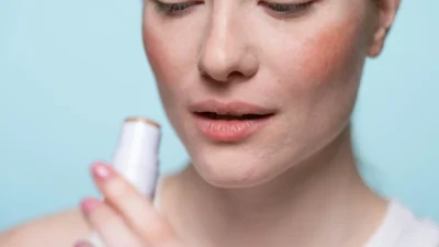 Cari Tahu Perbedaan Lip Oil dan Lip Balm, Mana yang Cocok Buat Bibir Kamu? (Image From: Pexels/Ron Lach)