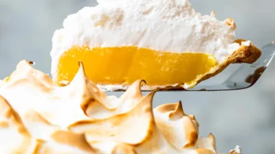 Cepetan Buat Lemon Meringue Pie Biar Kamu Semangat Menjalani Hari yang Bosan (Image From: The Cookie Rookie)