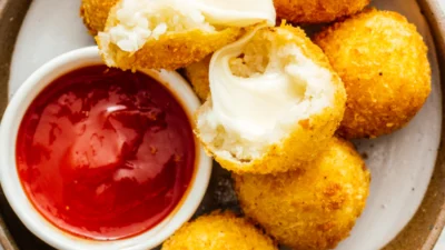 Ilustrasi Resep Potato Cheese Balls yang Bikin Kenyang, Anti Perut Keroncongan (Image From: I Am A Food Blog)