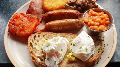 Sarapan English Breakfast ala Hotel. (Sumber Gambar: London Kensington)