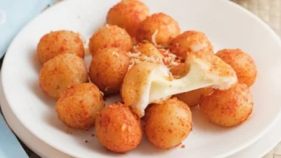 Cimol Isi Mozzarella. (Sumber Gambar: Minyak Goreng Sunco)