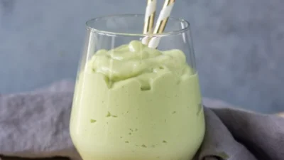 Cara Buat Alpukat Kocok di Rumah yang Bisa Bikin Kamu Kesemsem sama Rasanya (Image From: Veggie Desserts)