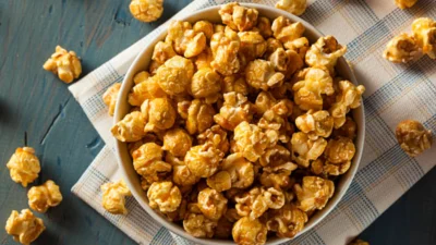 Resep Popcorn Caramel ala Rumahan, Enak Banget Sambil Nonton Film (Image From: iStock)