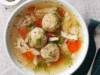 Resep Sayur Sop Bakso, Rasakan Sensasi Hangat di Antara Langit Suram Penuh Hujan (Image From: The Kitchn)