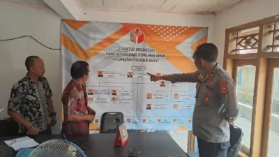 Polsek Bersama Panwascam Pagaden Barat Komitmen Wujudkan Pemilu Damai 2024