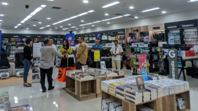 Gramedia Resmi Hadir di Resinda Park Mal Karawang