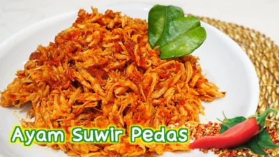 Resep Ayam Suwir Sambal Matah yang Pedas Gurih Wangi Daun Jeruk Anti Gagal!