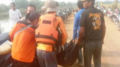 Rafa Remaja yang Tenggelam di Aliran Sungai Banjir Tarum Timur Karawang Ditemukan 400 Meter dari TKP Hari Kamis