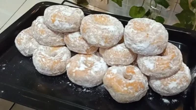 Resep Donat Gula Halus, Jajanan Pasar yang Disukai Semua Orang (image from screenshot Youtube anna's kitchen)