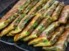 Resep Martabak Telur Mini Isi Daging yang Dijamin Lezat dan Isiannya Melimpah (image from screenshot Youtube happy foody)