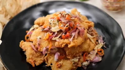 Resep Dori Sambal Matah, Kelezatan Seafood yang Dipadukan Sambal Khas Bali (image from screenshot Youtube oula recipe)