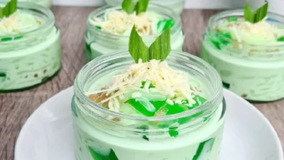 2 Resep Buko Pandan yang Enaknya Bikin Betagihan, Kelapa Langsung Geleng-Geleng