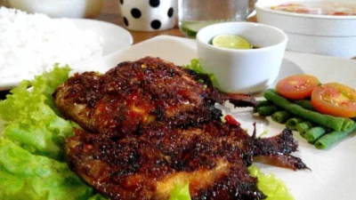 Resep Ikan Bawal Bakar yang Lezatnya 1000%, Auto Boros Nasi Kalo Pake Resep Ini