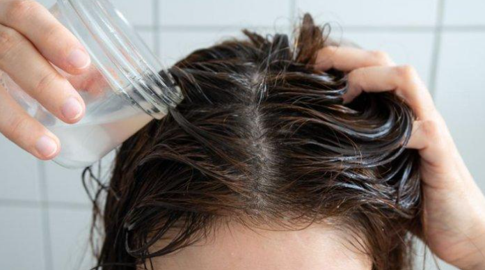 Manfaat Air Kelapa untuk Rambut, Begini Cara Memakai, dan Efek ...