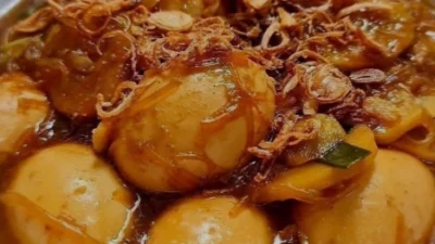 Resep Semur Telur Kelezatan Sajian Makan Malam yang Menggugah Selera