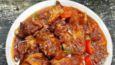 Emang Boleh Seenak Ini? Resep Ayam Semur Bumbu Bali Bikin Nagih