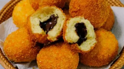 Resep Roti Goreng Isi Coklat Lumer dan Lembut Di Dalam