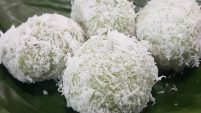 Coba Bikin Klepon Gula Putih Ini, Tidak Bocor