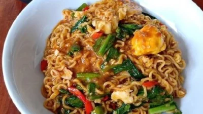 Resep Mie Goreng Burung Dara Spesial Ala Restoran