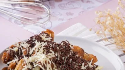 Hidangan Pisang Goreng Coklat Keju, Teman Asik Nonton Film di Tahun Baru (Image From: Freepik)