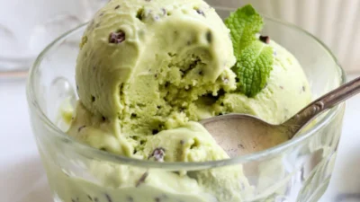 Resep Es Krim Alpukat yang Menyegarkan dan Manis, Bikin Ngiler! (Image From: Detoxinista)