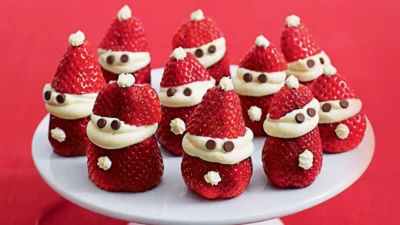 Resep Santa Strawberry, Kreasi Buah yang Unik untuk Disajikan di Hari Natal (Image From: Healthy Food Guide)