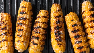 Resep Jagung Bakar Pedas Manis Sebagai Menu Tahun Baru yang Menggugah Selera (Image From: Delish)