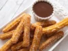 Cara Membuat Churros Renyah dan Empuk. (Sumber Gambar: FOOD is Four Letter Word)