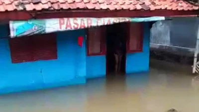 Baru Masuki Musim Penghujan, Pantura Sudah Kebanjiran Lagi